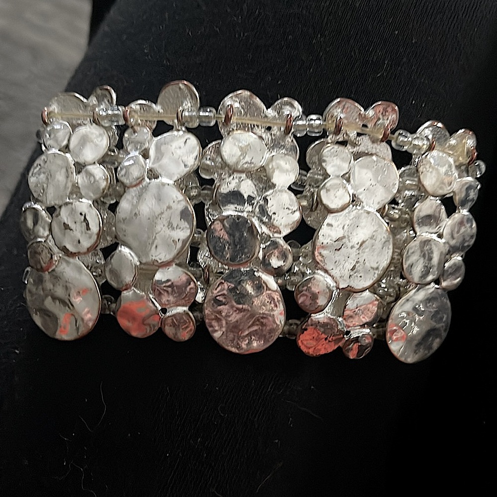 EUC Chico’s Stetch Bracelet, Silver, $15